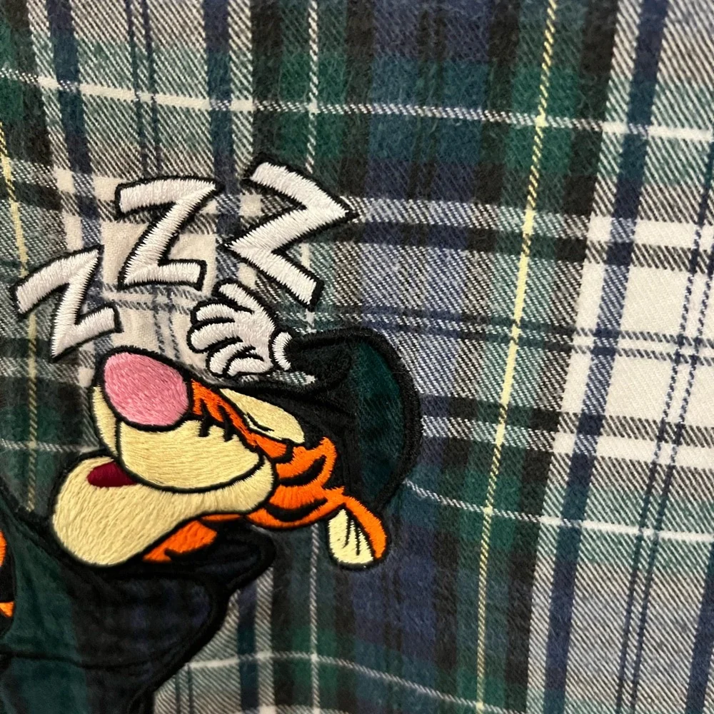 Vintage plaid Tigger sleep shirt / nightshirt, L / XL - Picture 4 of 9